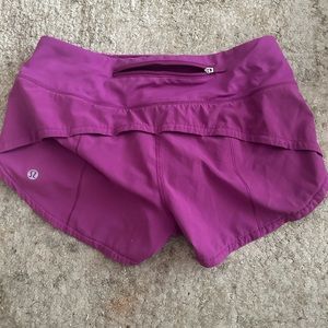 Lululemon low rise 2.5 inch speed up shorts size 2